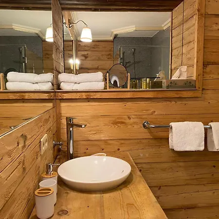 Ruhige Und Einladende In